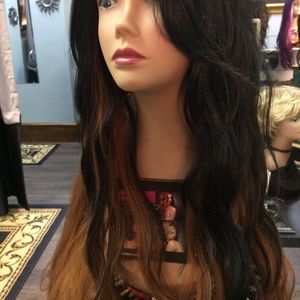 New Lace Front Two Tone 1b/30  Wig 26 inches